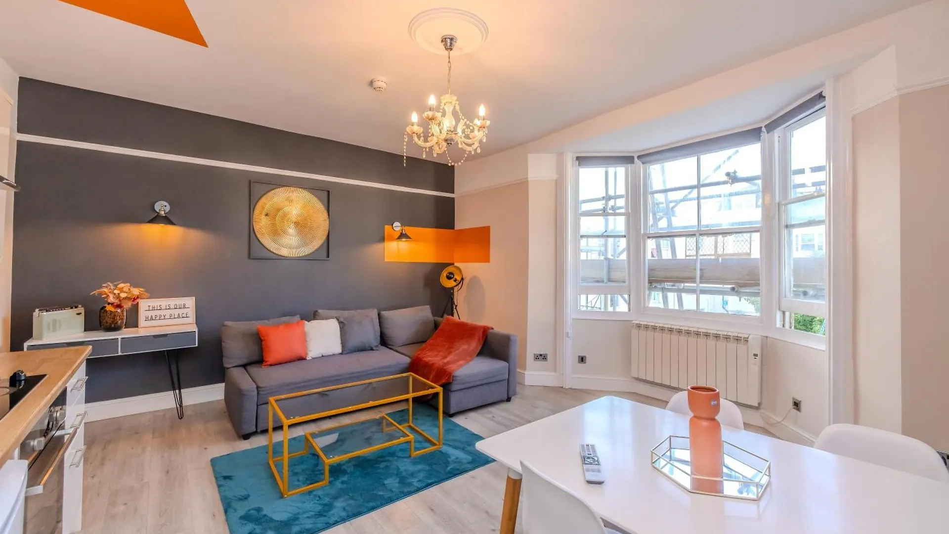2 Bedroom Morden Flat Next To Brighton Beach & Shopping Center 0*,  United Kingdom