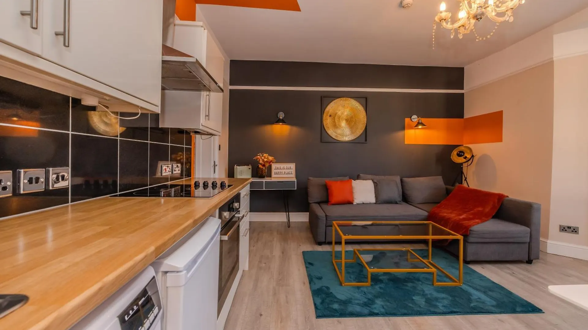 2 Bedroom Morden Flat Next To Brighton Beach & Shopping Center United Kingdom
